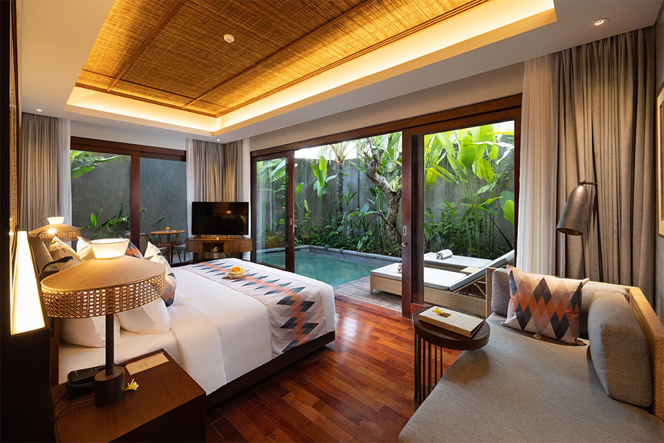 Suite Room with Pool