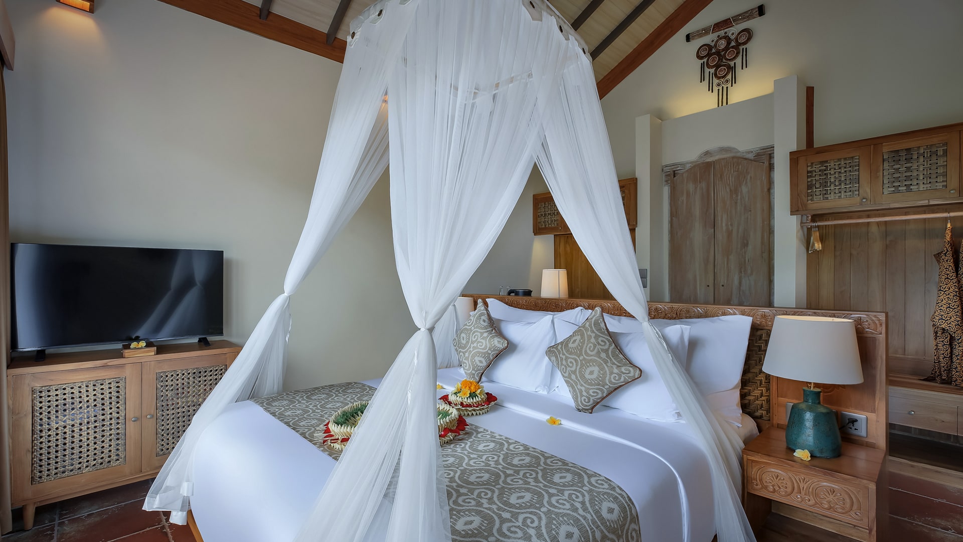 One Bedroom Suite with Valley View