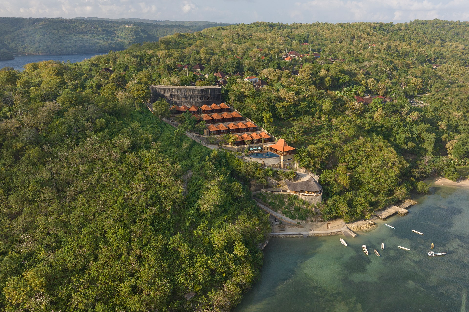 A Castaway Escape to Pramana Nusa Ceningan