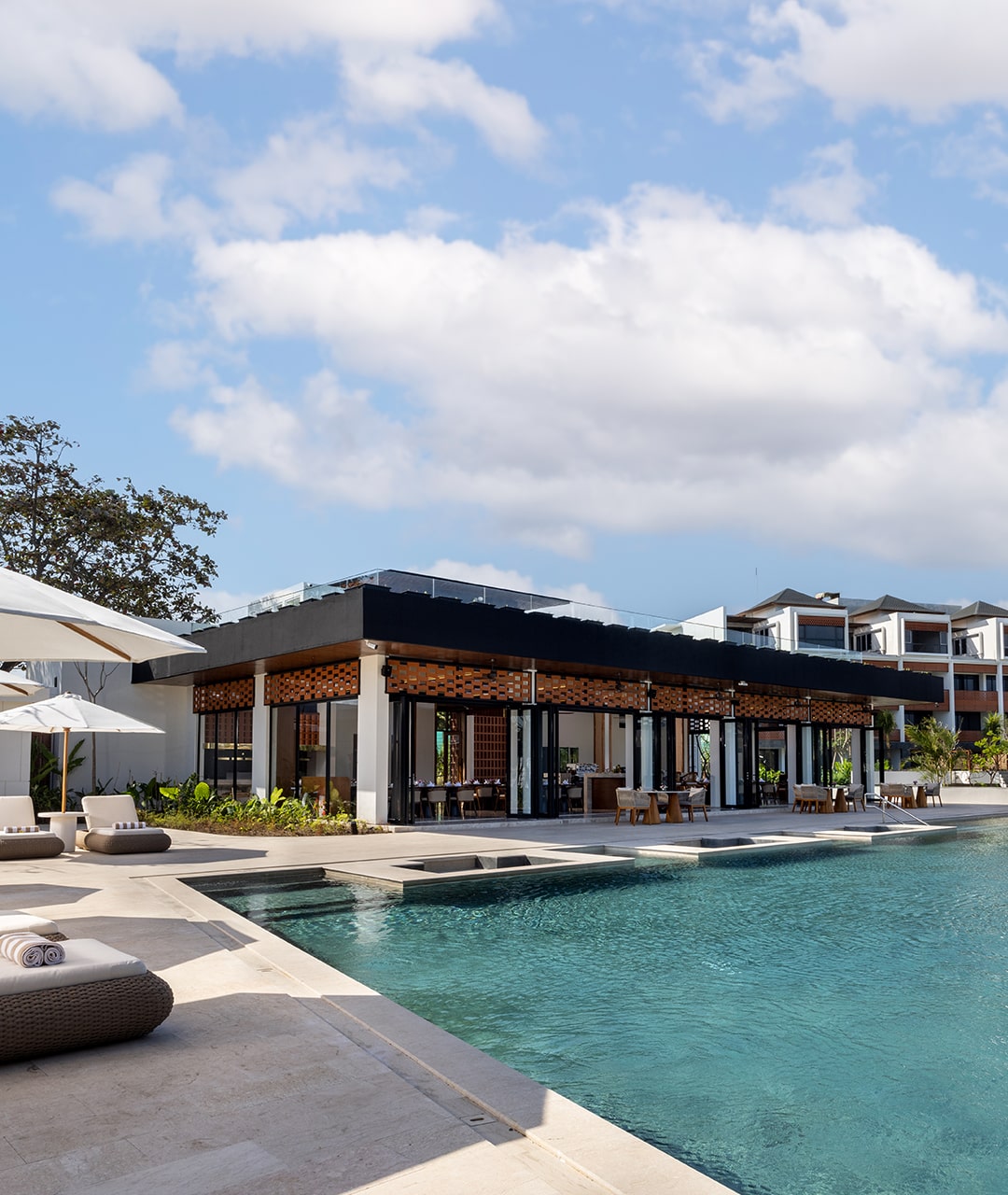 Flow Restaurant