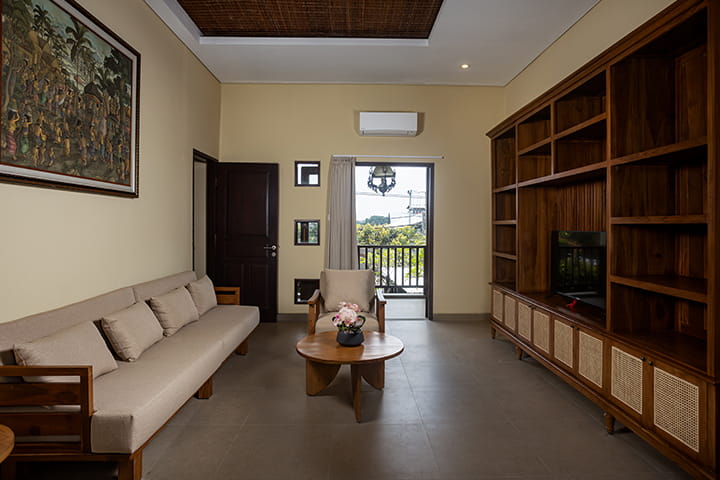 Gallery 15