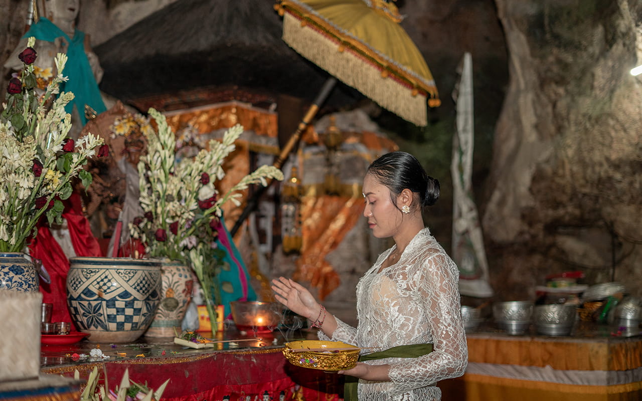 Goa Giri Putri Temple Nusa Penida