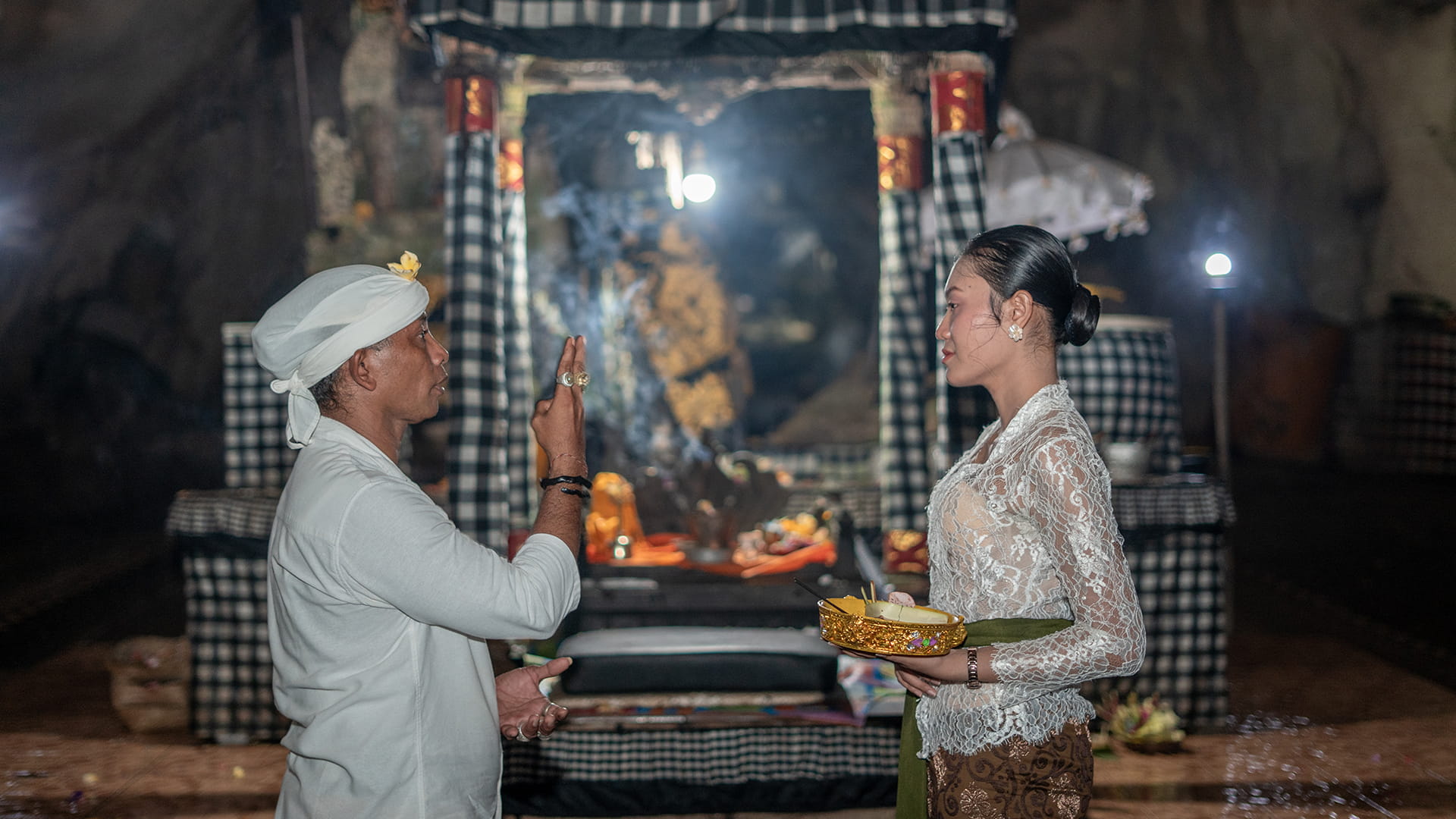 Goa Giri Putri Temple Nusa Penida